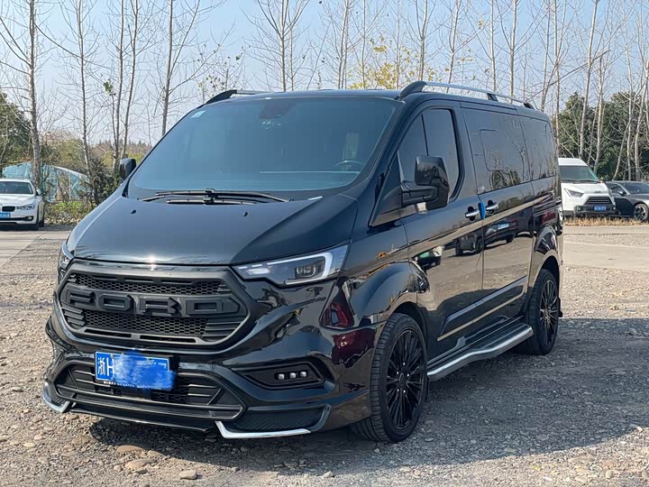 2024 Ford Tourneo