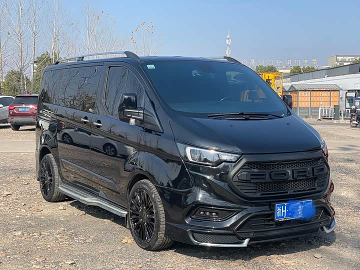 2024 Ford Tourneo