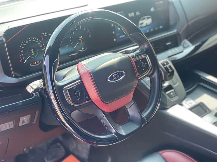 Ford Tourneo 2024 2024款 2.0T 自动致尊Plus版