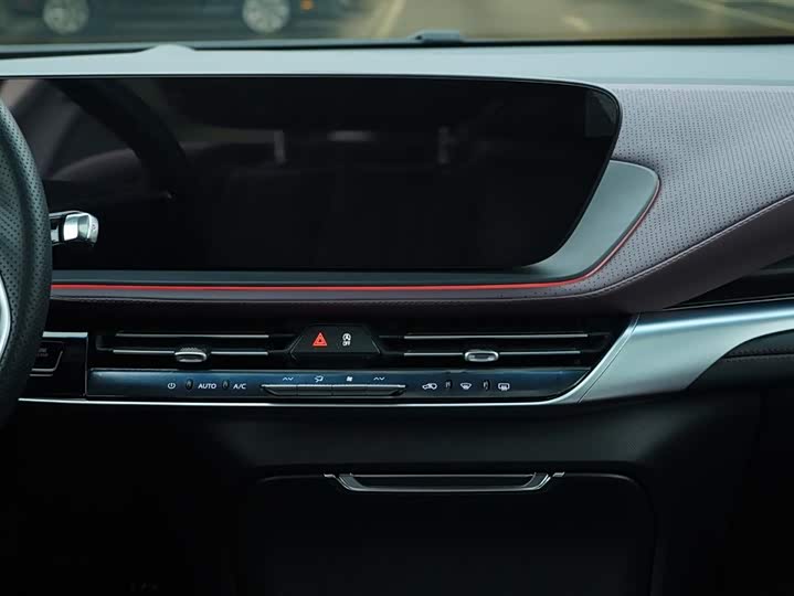 Buick GL8 Century 2025 2025款 2.0T 七座蕴世版