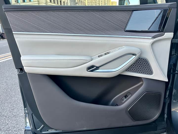 Denza N9 2025 2025款 旗舰型