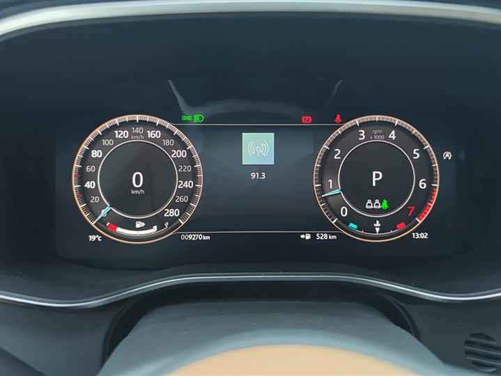 Jaguar XF L 2024 2024款 2.0T P250 两驱尊享豪华版