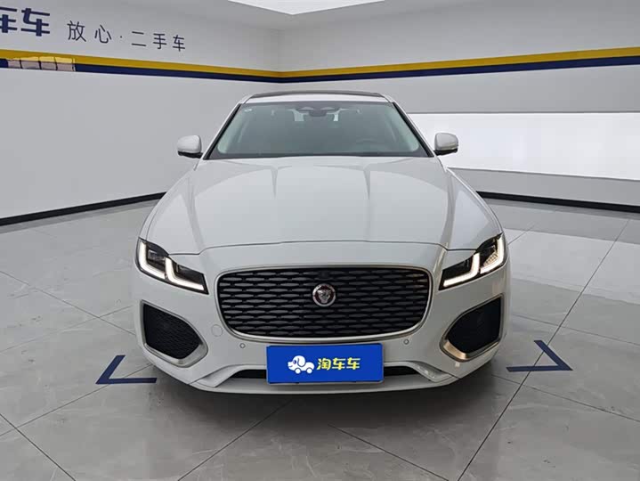 Jaguar XF L 2024 2024款 2.0T P250 两驱尊享豪华版