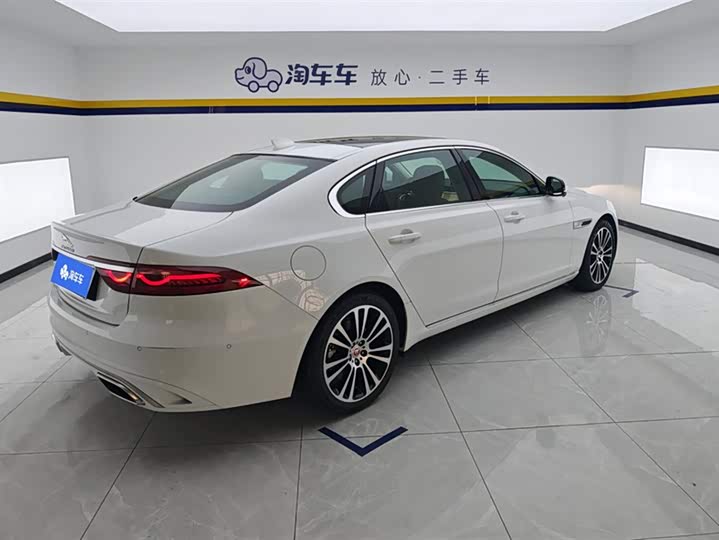 Jaguar XF L 2024 2024款 2.0T P250 两驱尊享豪华版