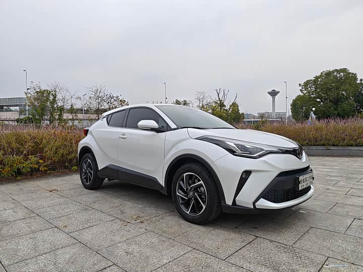 Toyota C-HR 2021 2021款 2.0L 豪华版