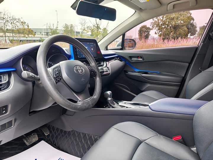Toyota C-HR 2021 2021款 2.0L 豪华版