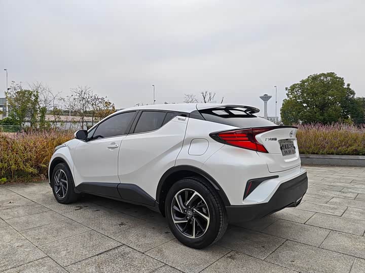 Toyota C-HR 2021 2021款 2.0L 豪华版