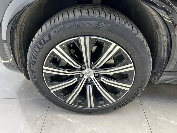 Volvo XC90 2024 2024款 B5 智行豪华版 5座