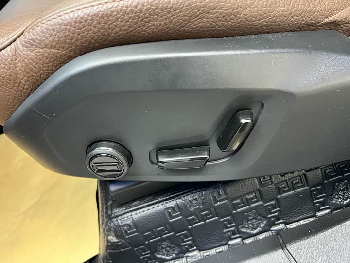 Volvo XC90 2024 2024款 B5 智行豪华版 5座