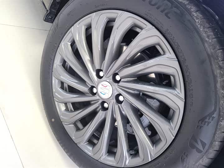 Buick LaCrosse 2025 2025款 28T 白金版