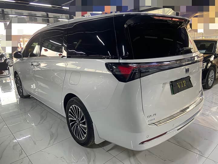 Buick GL8 Hybrid 2025 2025款 陆尚 尊享版 7座