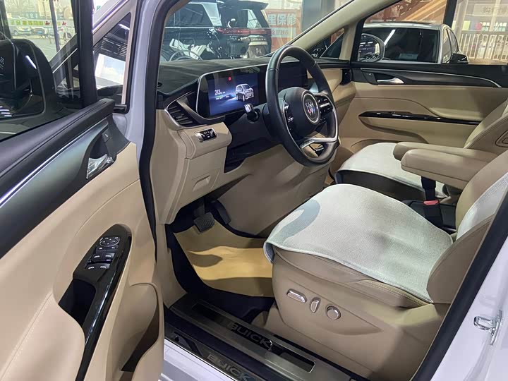 Buick GL8 Hybrid 2025 2025款 陆尚 尊享版 7座