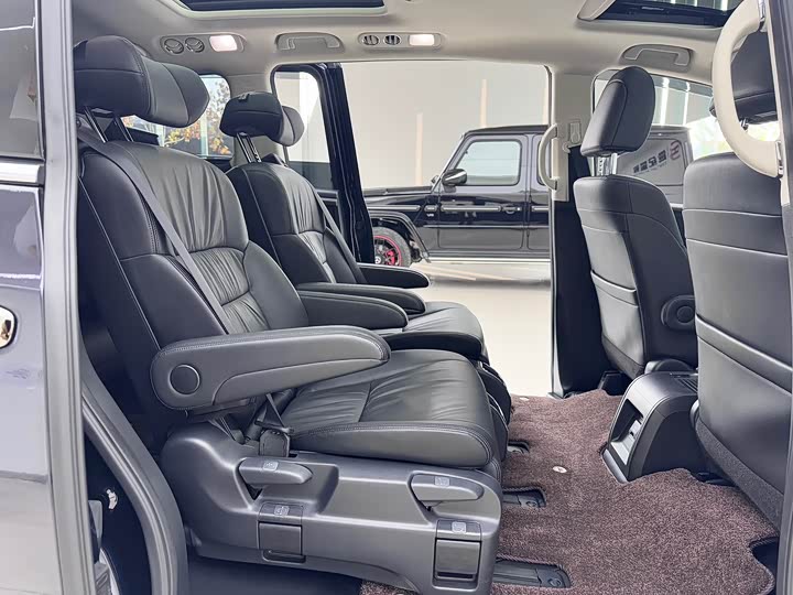 Honda Odyssey 2024 2024款 2.0L e:HEV 锐·耀享版