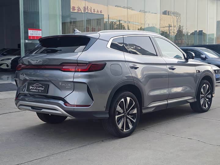 2025 BYD Song Plus Hybrid/EV