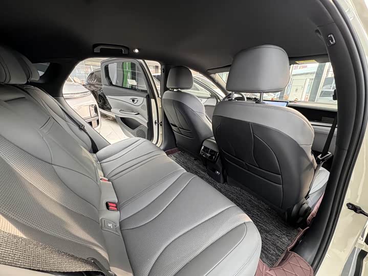 BYD Seal 07 DM-i Hybrid 2025 2025款 智驾版 DM-i 1.5L 70km 精英型