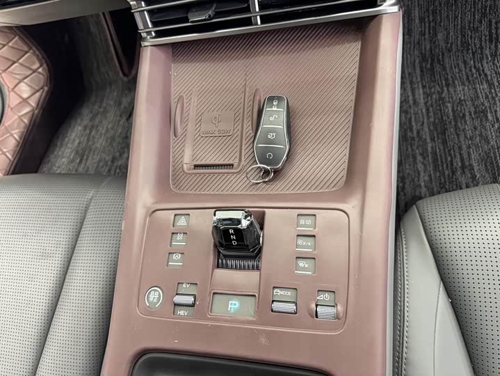 BYD Seal 07 DM-i Hybrid 2025 2025款 智驾版 DM-i 1.5L 70km 精英型