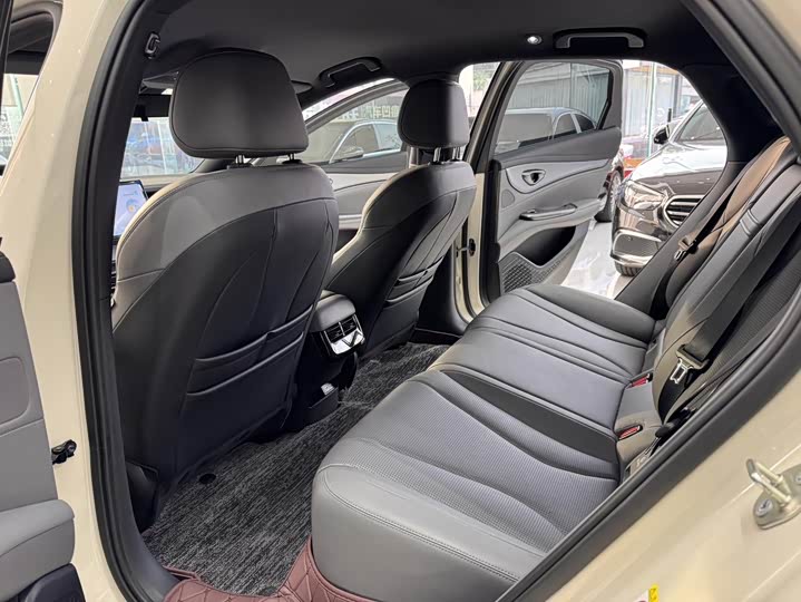 BYD Seal 07 DM-i Hybrid 2025 2025款 智驾版 DM-i 1.5L 70km 精英型