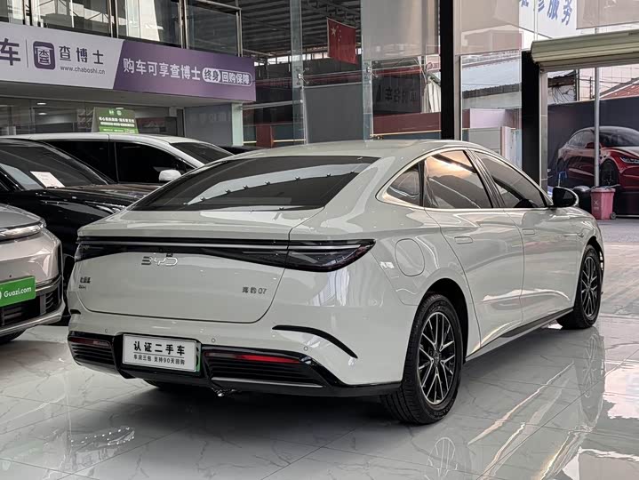 BYD Seal 07 DM-i Hybrid 2025 2025款 智驾版 DM-i 1.5L 70km 精英型