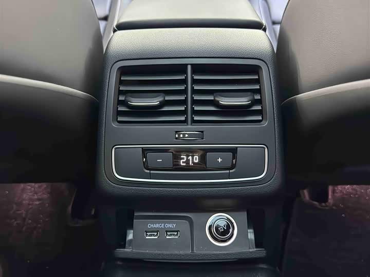 Audi A4L 2024 2024款 40 TFSI 豪华动感型