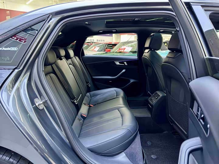 Audi A4L 2024 2024款 40 TFSI 豪华动感型