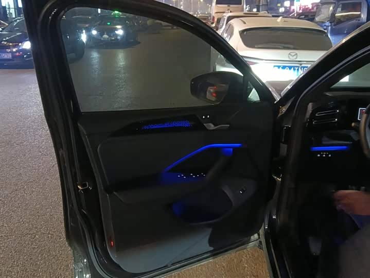 Volkswagen Tiguan L Pro 2025 2025款 PRO 380TSI 两驱 R-Line 智领版