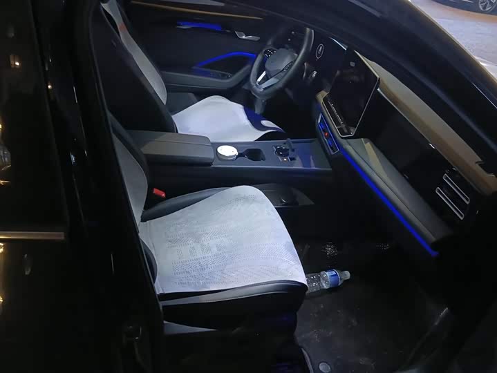 Volkswagen Tiguan L Pro 2025 2025款 PRO 380TSI 两驱 R-Line 智领版