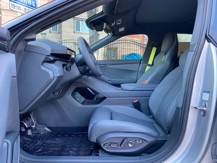 XPeng P7 2025 2025款 820 超长续航 Ultra