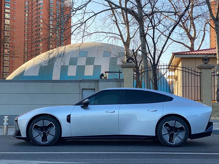 XPeng P7 2025 2025款 820 超长续航 Ultra