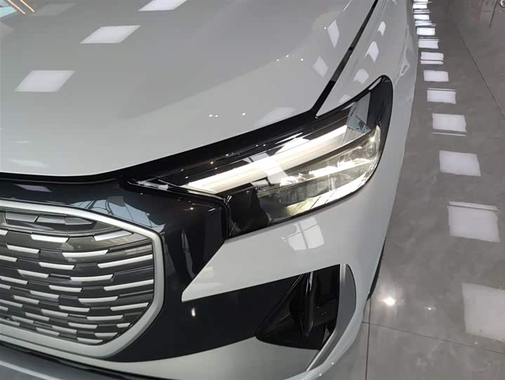 Audi Q4 e-tron 2024 2024款 40 e-tron 创行版