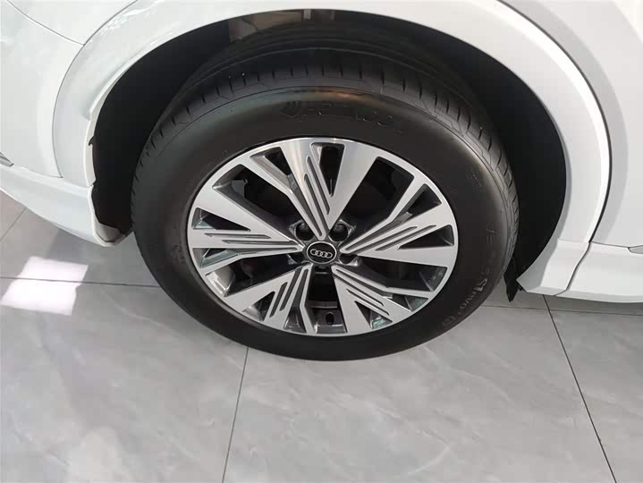 Audi Q4 e-tron 2024 2024款 40 e-tron 创行版