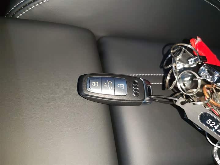 Audi Q4 e-tron 2024 2024款 40 e-tron 创行版