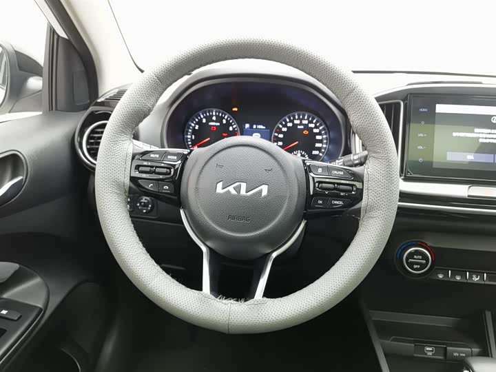 Kia KX1 2021 2021款 1.4L CVT天窗款