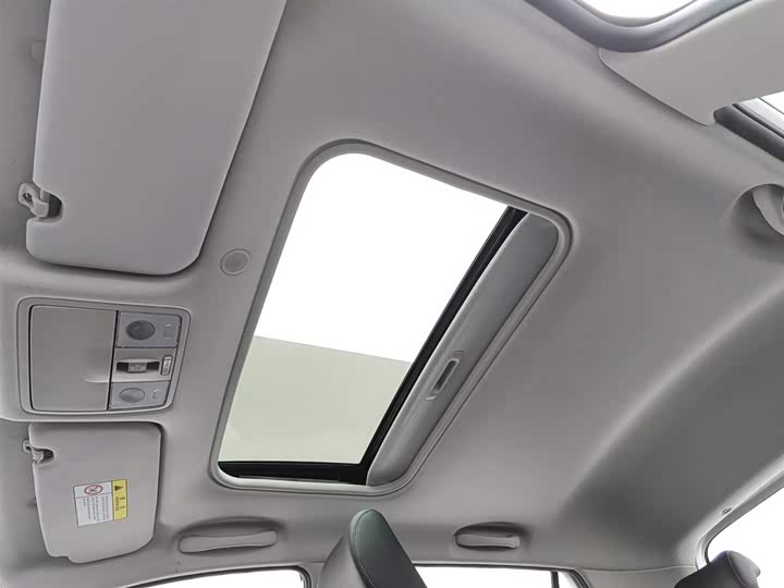 Kia KX1 2021 2021款 1.4L CVT天窗款