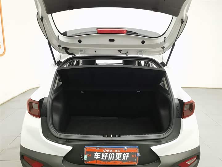 Kia KX1 2021 2021款 1.4L CVT天窗款