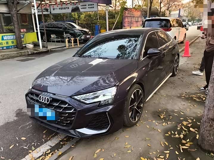 Audi A3 2025 2025款 A3L Limousine 35TFSI 飞驰尊享型 +豪华臻选包