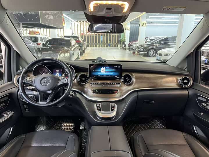 Mercedes-Benz V-Class 2022 2022款 V 260 尊贵版