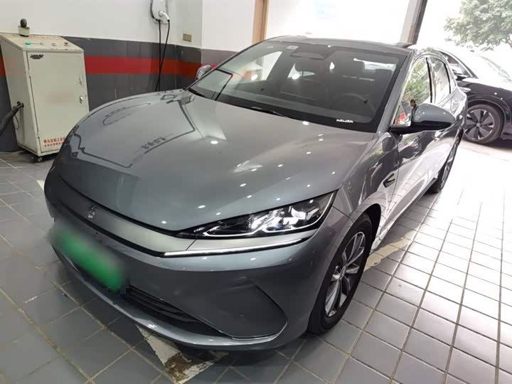 2025 BYD Qin L
