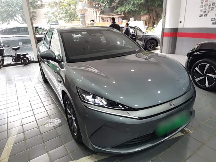 2025 BYD Qin L