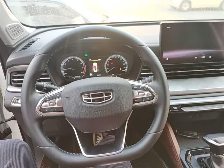 Geely Vision X6 2021 2021款 PRO 1.4T 自动尊贵型