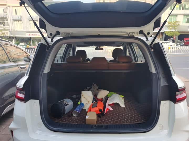 Geely Vision X6 2021 2021款 PRO 1.4T 自动尊贵型