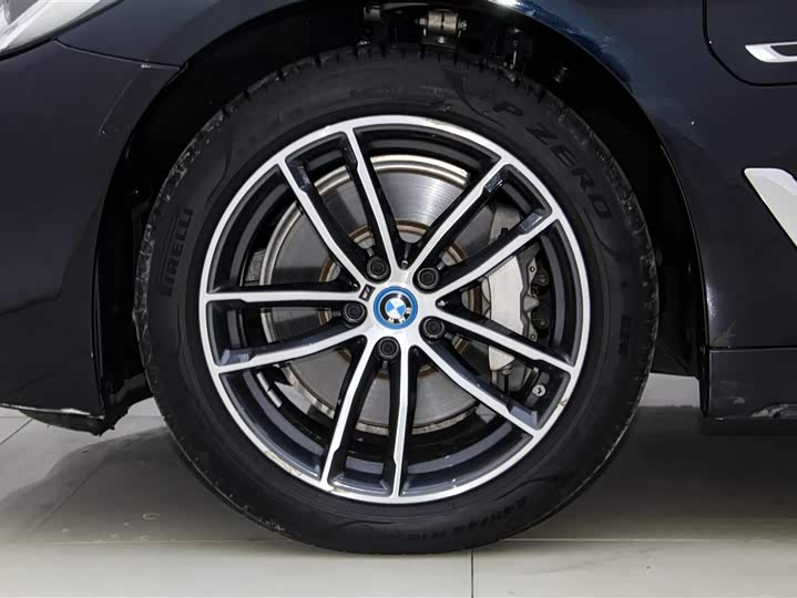 BMW 5 Series Hybrid 2022 2022款 535Le M运动套装