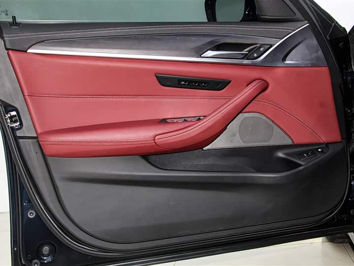 BMW 5 Series Hybrid 2022 2022款 535Le M运动套装