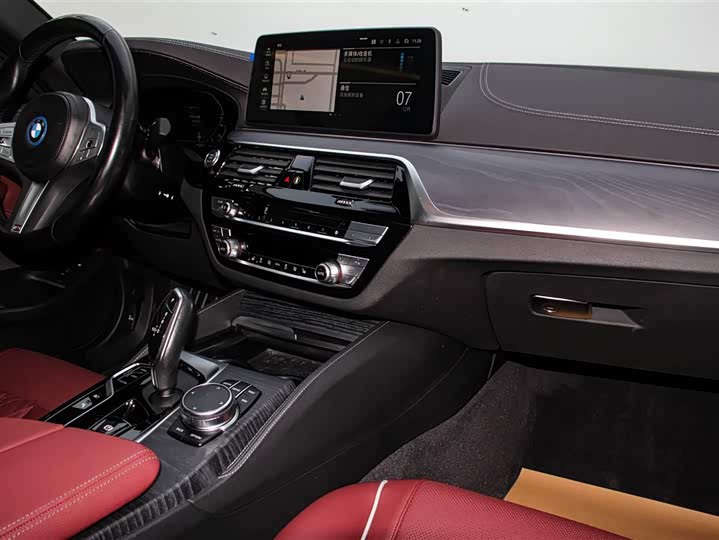 BMW 5 Series Hybrid 2022 2022款 535Le M运动套装