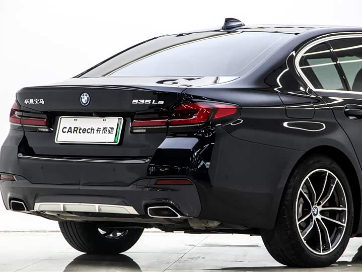 BMW 5 Series Hybrid 2022 2022款 535Le M运动套装