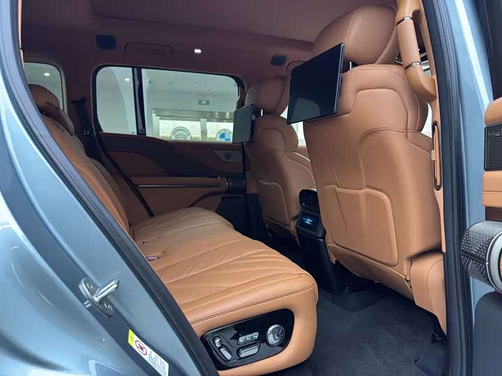 BYD Yangwang U8 2023 2023款 豪华版