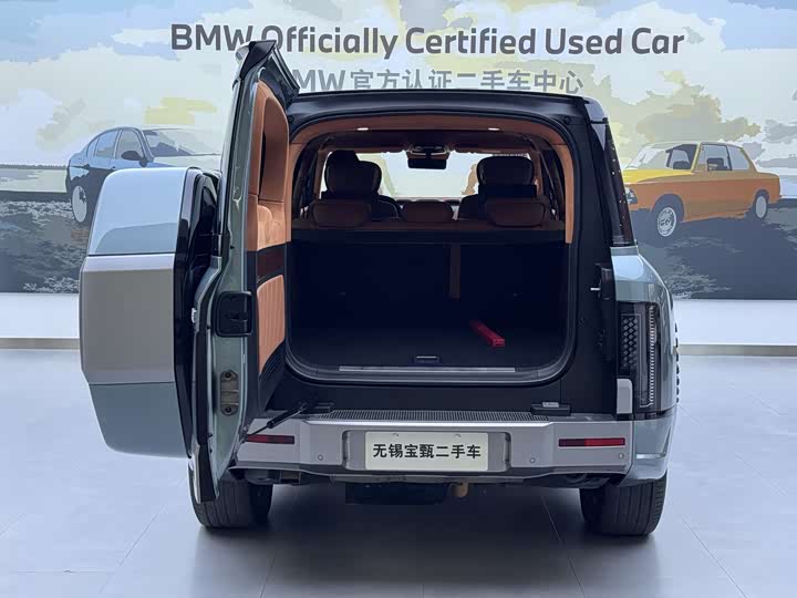 BYD Yangwang U8 2023 2023款 豪华版