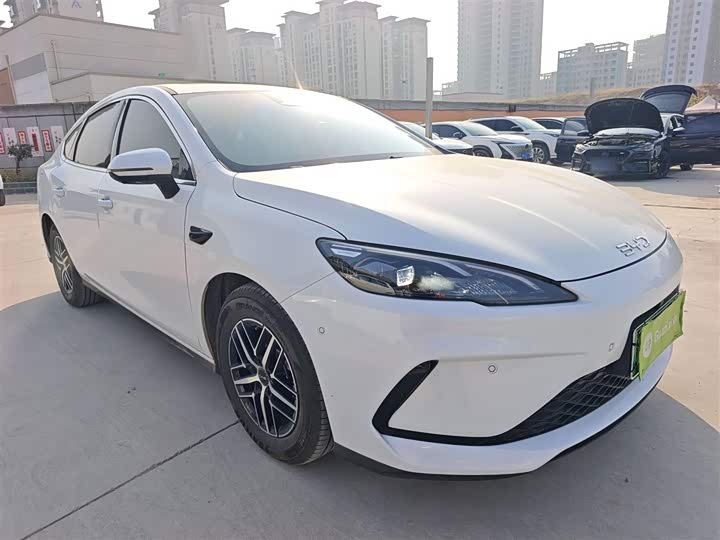 BYD Seal 05 DM-i Hybrid 2025 2025款 DM-i 智驾版 55KM尊贵型