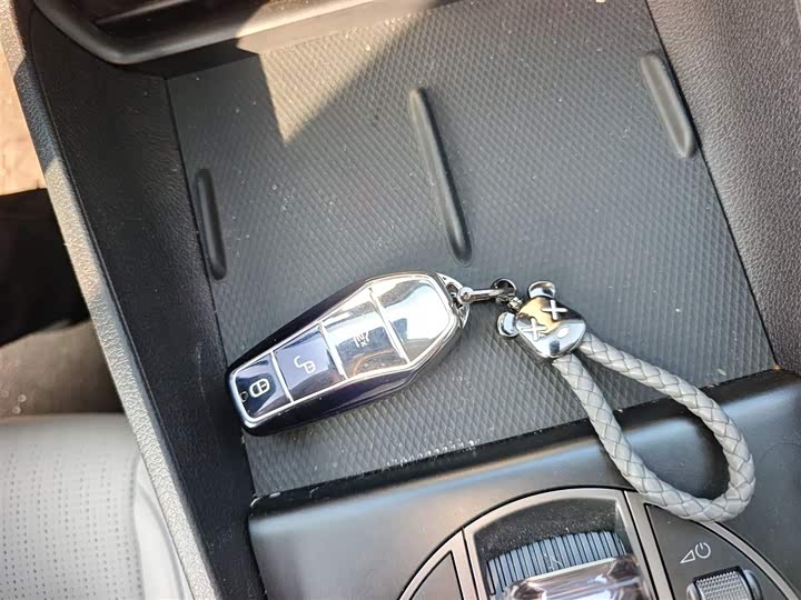 BYD Seal 05 DM-i Hybrid 2025 2025款 DM-i 智驾版 55KM尊贵型