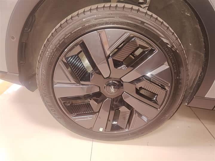 Ford Equator Hybrid 2025 2025款 尊领型PLUS