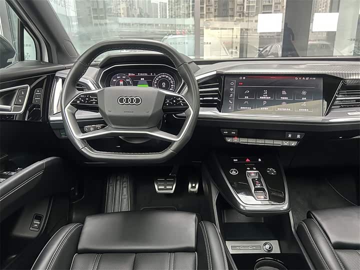 Audi Q4 e-tron 2024 2024款 50 e-tron quattro 创境曜夜版